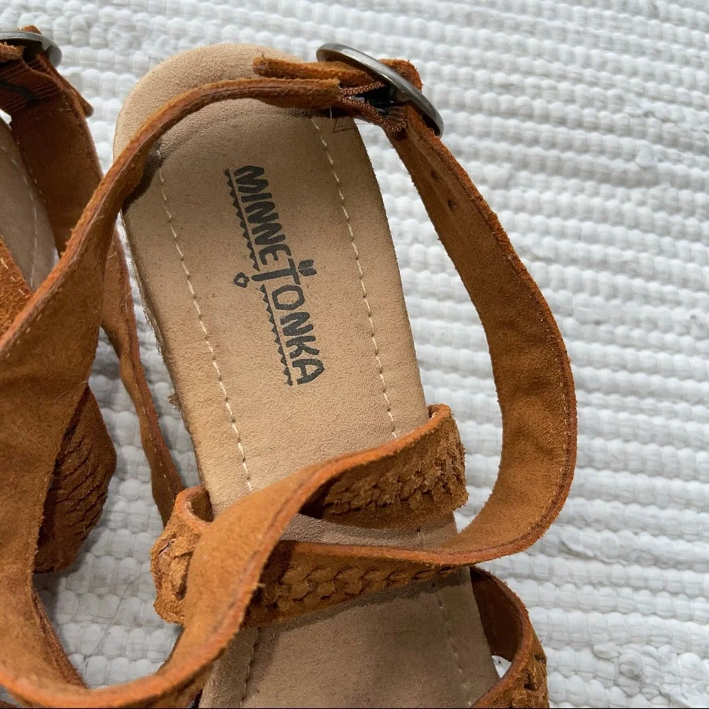 Minnetonka Leather Wedge Sandals Brown Boho Ankle Strap Sz 10